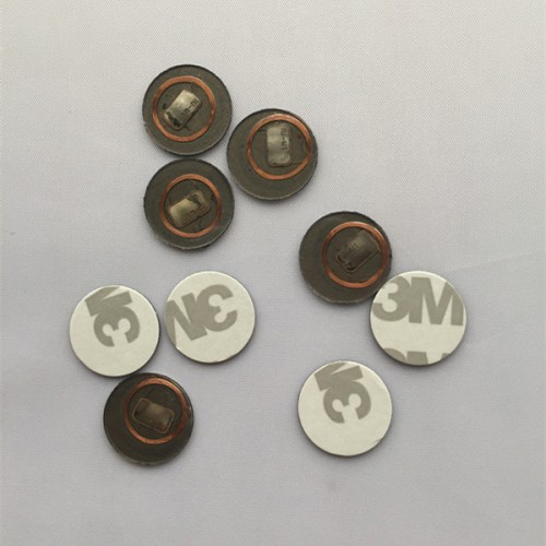 Dia15mm Typ-2-Ntag215 Anti-Metall NFC Disc Tag TransparentAuf Metall NFC-Sticker