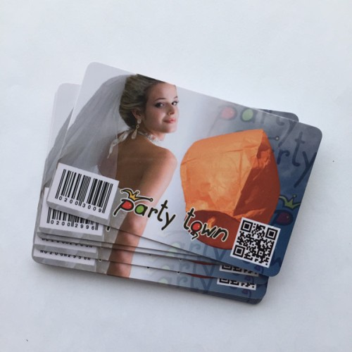 Code 128 vonalkód tagsági műanyag kártyákStandard műanyag kártyák